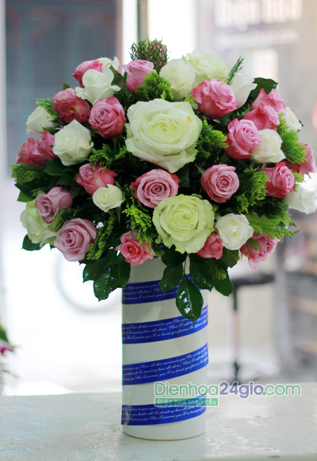 Bạn muốn đặt hoa tươi sang trọng cho văn phòng mỗi ngày