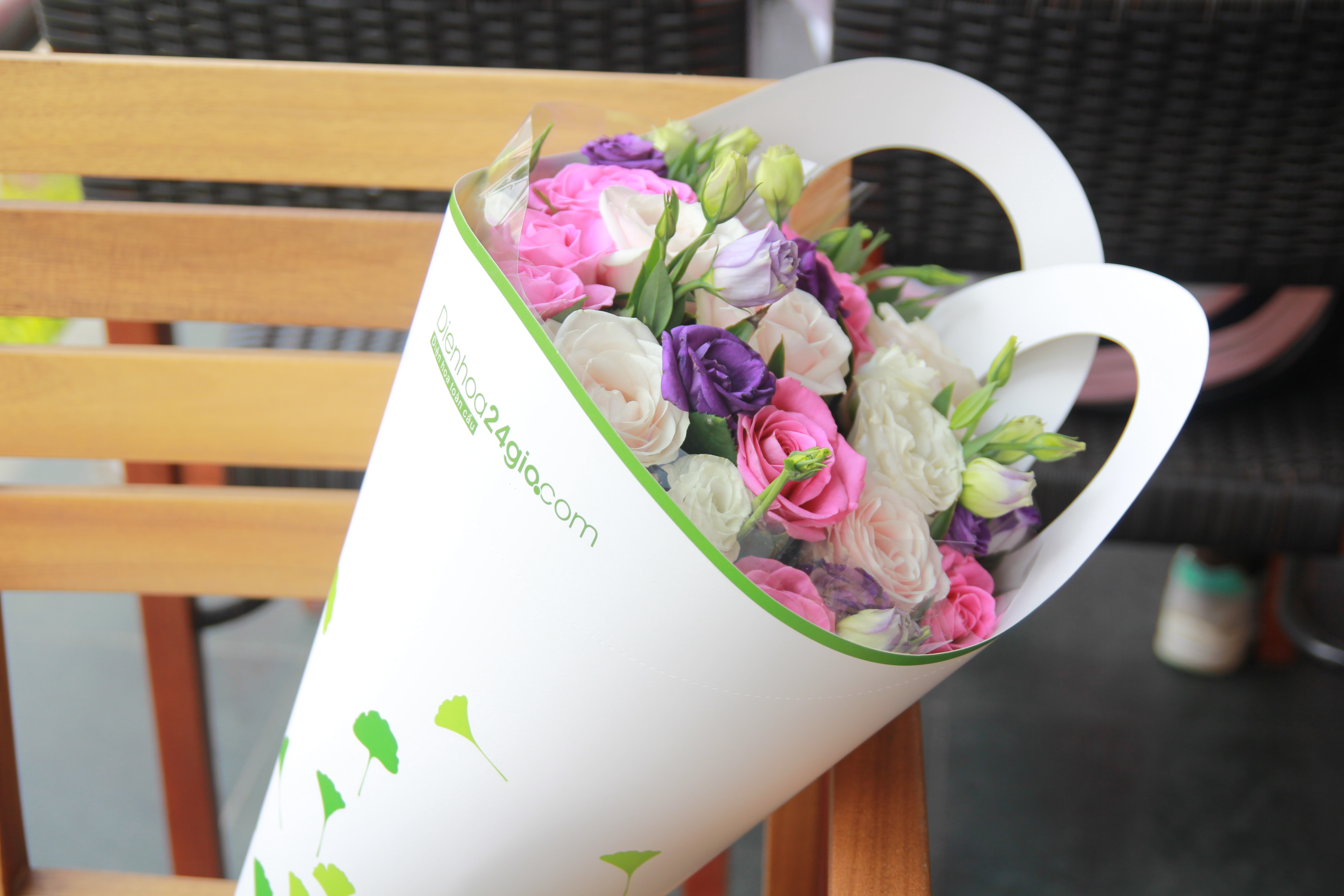 Những tiện ích tuyệt vời của túi đựng bó hoa