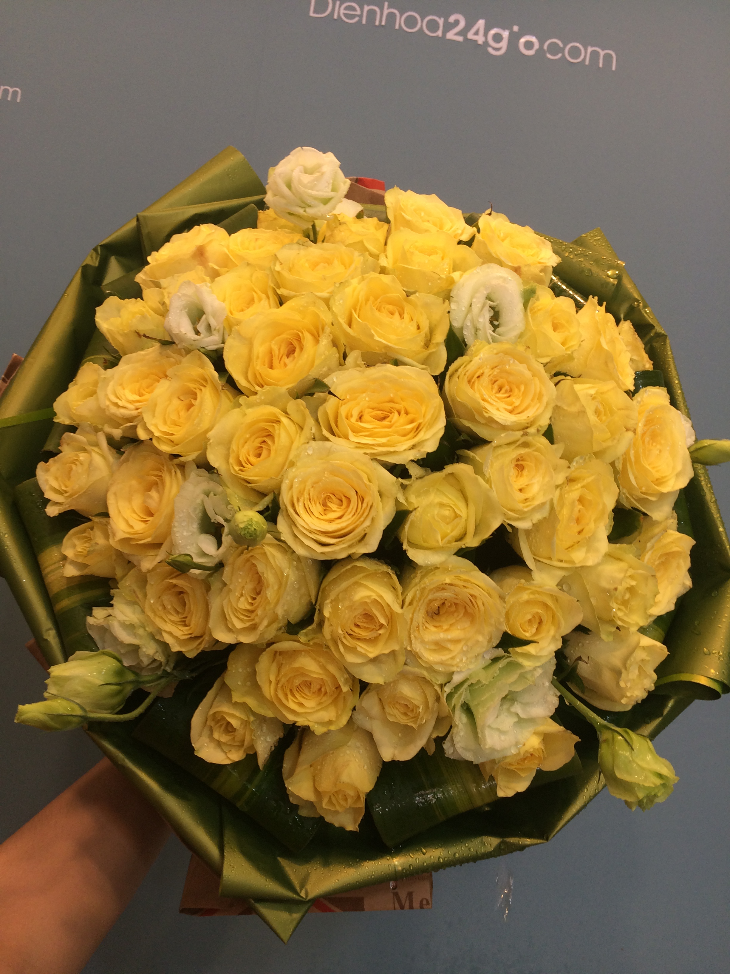 Tặng hoa cho phụ nữ - Khi nào và bằng cách nào?