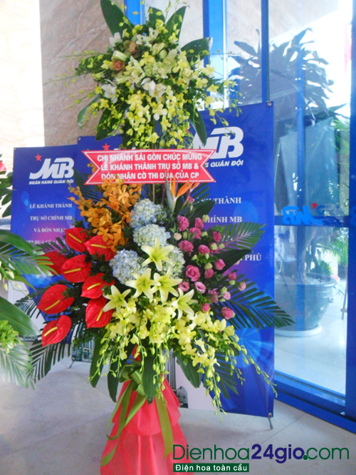 Lễ khánh thành trụ sở chính MB và đón nhận cờ thi đua