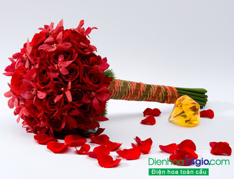 Tại sao cô dâu lại tung hoa  trong tiệc cưới?