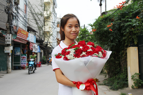 Review của khách hàng khi mua hoa đặt điện hoa của Điện hoa 24h