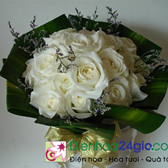 Bó hoa hồng trắng