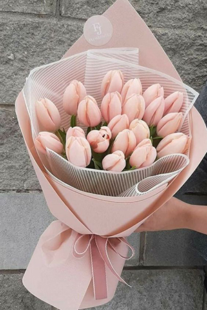 Bó hoa tulips đẹp HB644