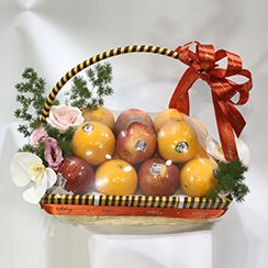 Giỏ hoa và quả