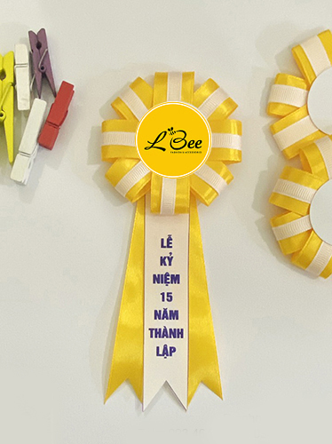 Hoa cài áo hội nghị, sự kiện G849