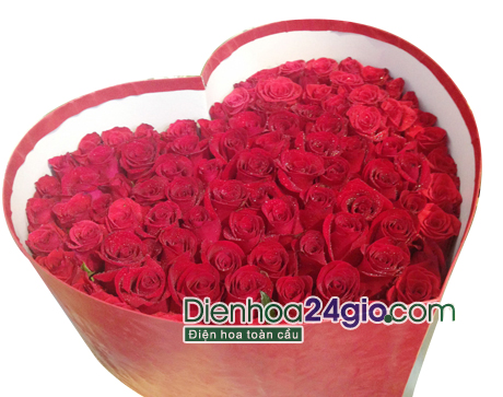 Hộp tim hoa hồng đỏ