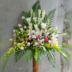 Lẵng hoa chúc mừng 17