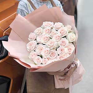 Bó hoa hồng kem HB601