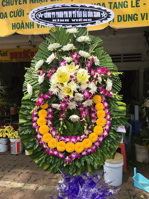  Mẫu hoa tươi đẹp để chia buồn