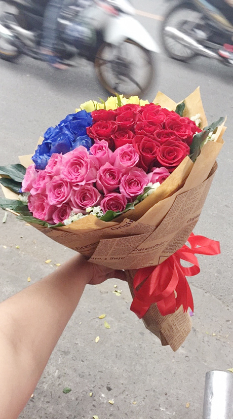 Chọn hoa có sự kết hợp về màu sắc